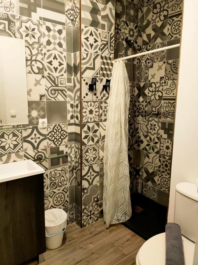 Pequeno Alojamiento Con Mini Piscina - No Climatizada فالنسيا المظهر الخارجي الصورة